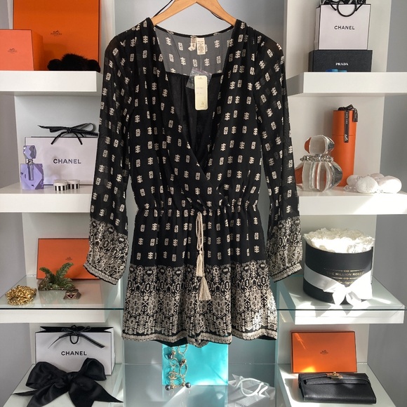 🆕 JAPNA ROMPER 🧉 VACATION READY!! - Picture 1 of 10